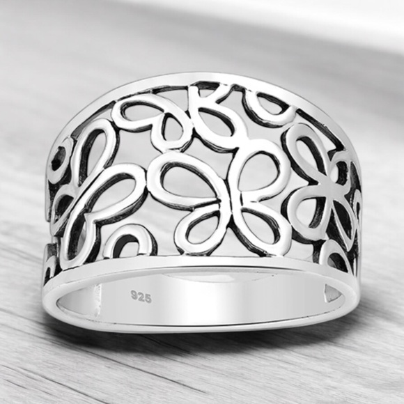 925 Sterling Silver Flowered Ring Band! Sizes 7, 8, 9, 10. NEW! - Picture 2 of 3